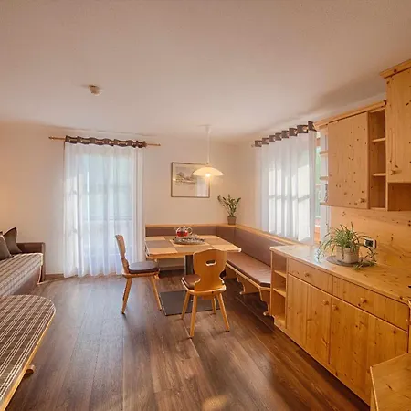 Apartment & Wellness Loefflerblick *