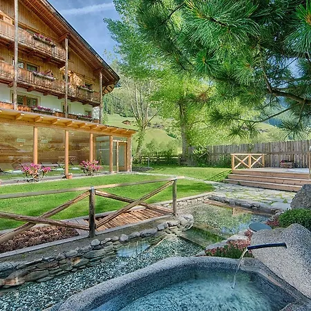 & Wellness Loefflerblick Apartment *